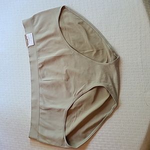 NWT Cacique The Smoother Hispter Panty